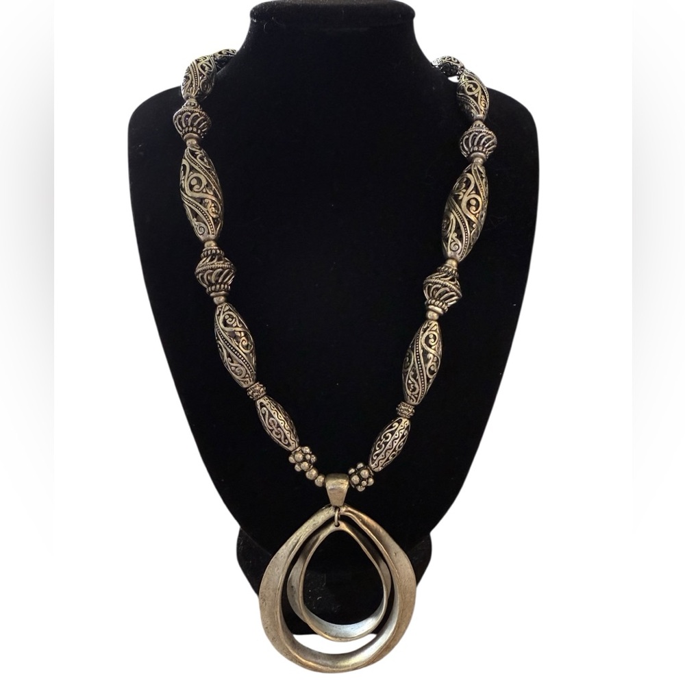 CHICO’S Silver-Tone Ornate Statement Necklace